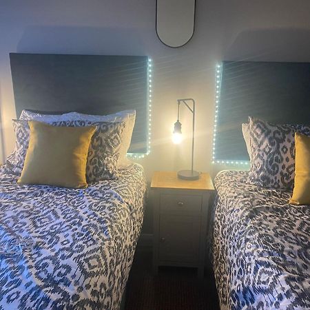 Hastings Apartments Extra Large Self Catering Apt Tourism Certified Free Parking Wifi Белфаст Экстерьер фото